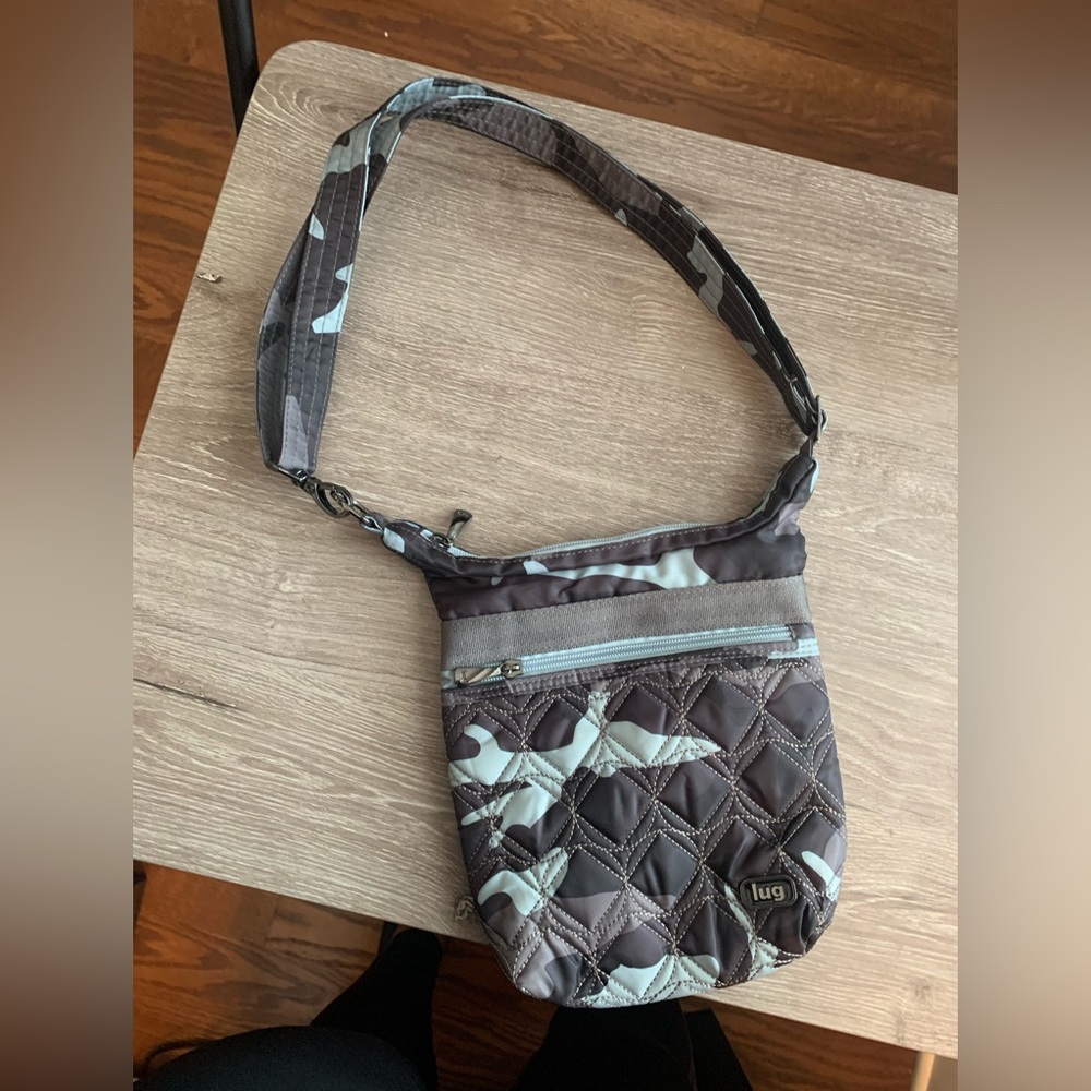 Lug “Skipper” crossbody bag